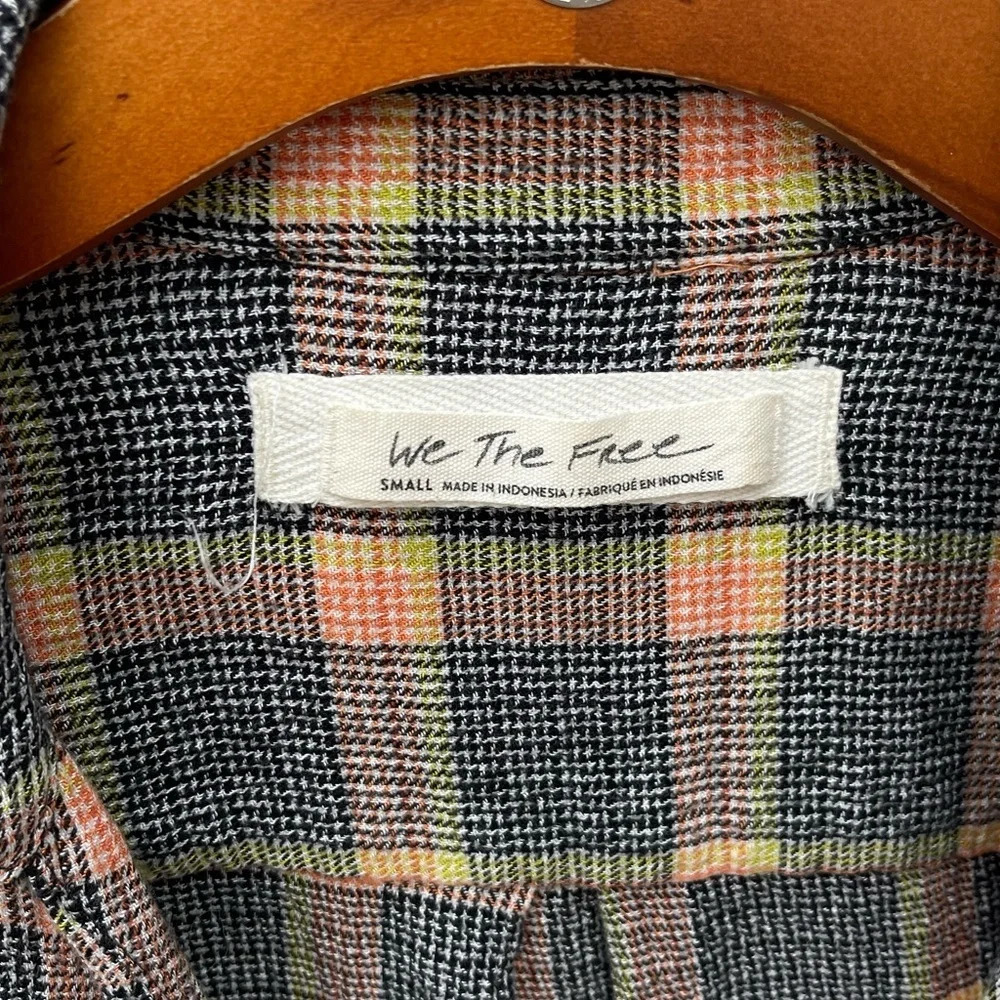 We the Free Running Wild Plaid Wrap Top Size Small - Picture 4 of 5